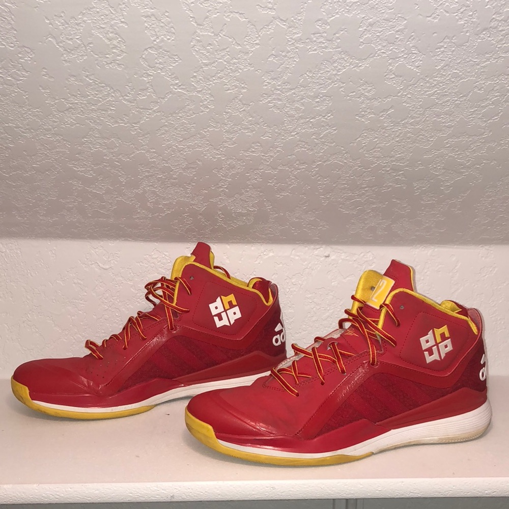 Adidas D Howard 5